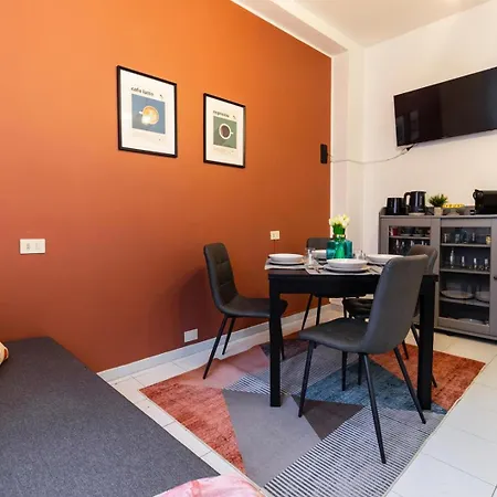 The Walls House A Pochi Passi Dal Centro Wi-fi Ac Apartment
