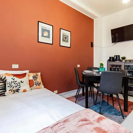 The Walls House A Pochi Passi Dal Centro Wi-fi Ac Apartment
