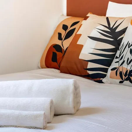 The Walls House A Pochi Passi Dal Centro Wi-fi Ac Apartment Como